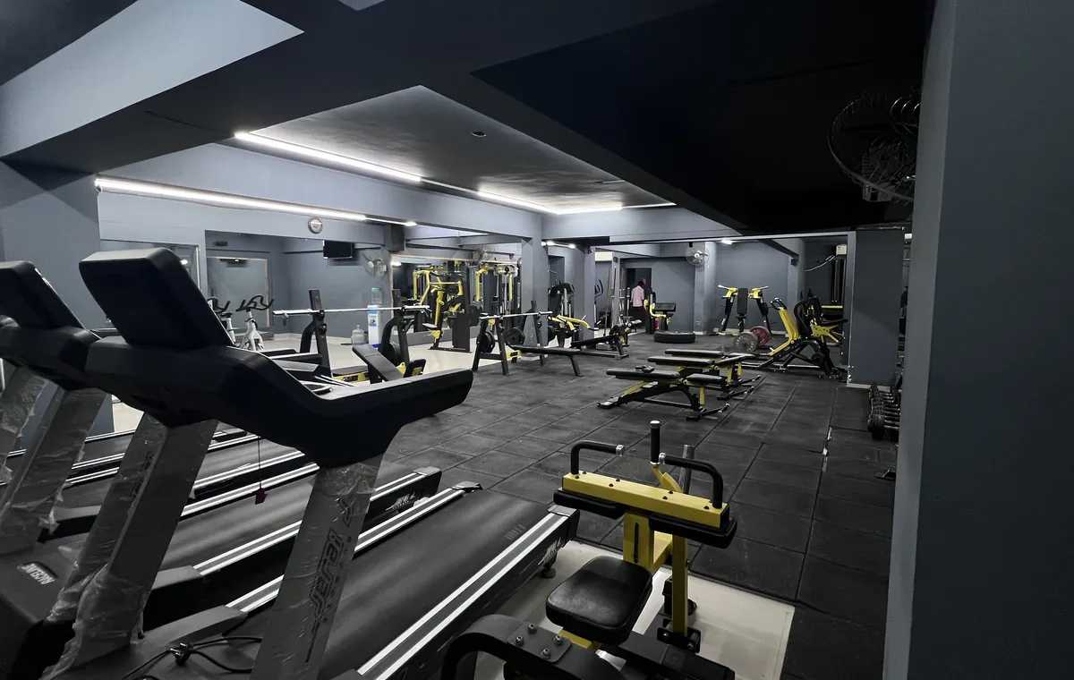 Treadmill row and resistance machines at Transformation HQ